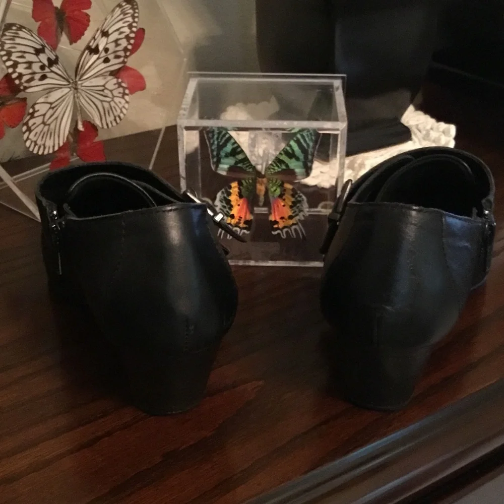 b.o.c. Black Leather Ankle Booties with Buckle Straps